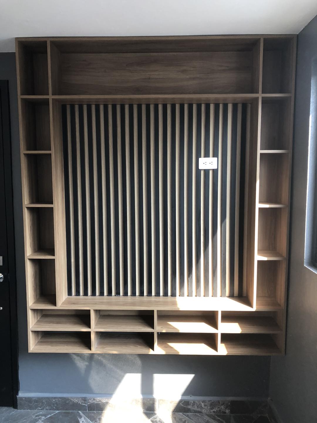 Mueble de TV con panel de madera